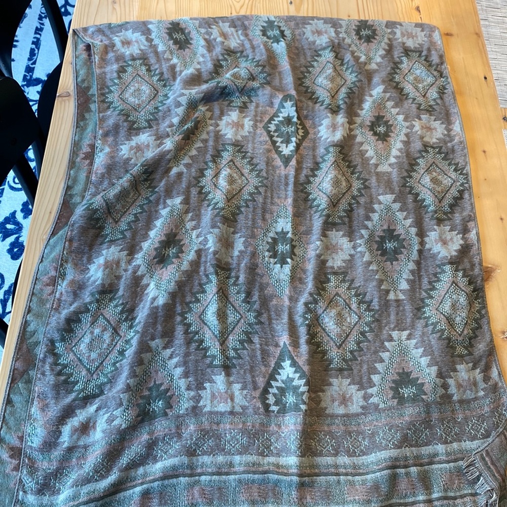 Mosaic Scarf - Excellent used condition